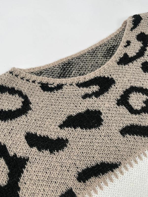 Dove | Sleek sweater with leopard print