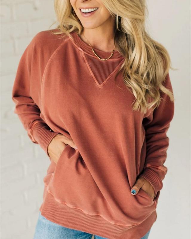 Corina | Ribbed accent pocketed sweater